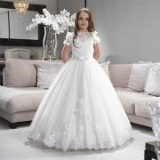 Šaty na prvé sväté prijímanie a šaty pre dievčatká