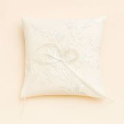 Svadobné vankúšiky pod obrúčky