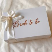 Darčekové krabičky pre nevestu a darčeky pre nevestu