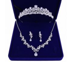 Set - náušnice, náhrdelník a tiara
