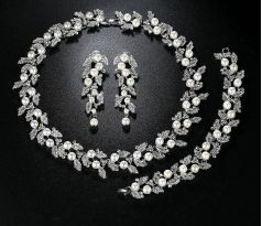 Set - náušnice, náhrdelník a náramok 1