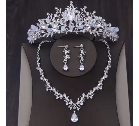 Set - náušnice, náhrdelník a tiara 1