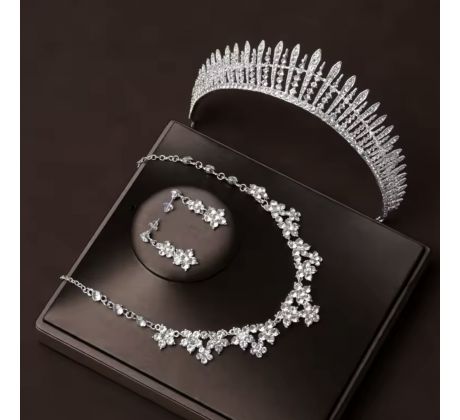 Set - náušnice, náhrdelník a tiara 5