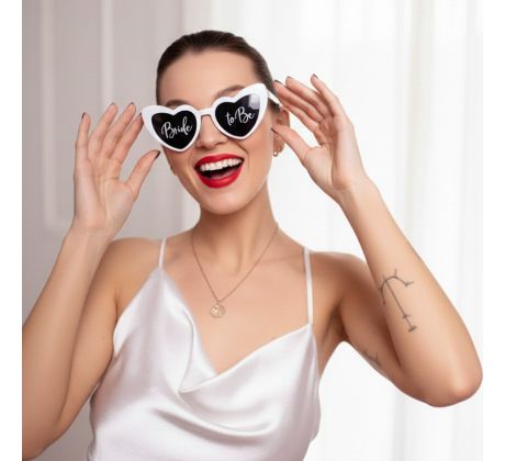 Okuliare s nápisom Bride to be