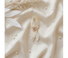 Svadobné pierko zdobené krémové 5