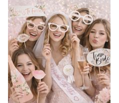 Rekvizity na fotenie na rozlúčku so slobodou